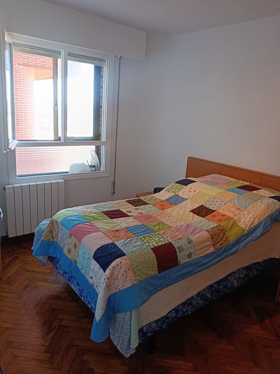 2 bedroom Flat for sale in Santander with garage - € 159,000 (Ref: 9911223)