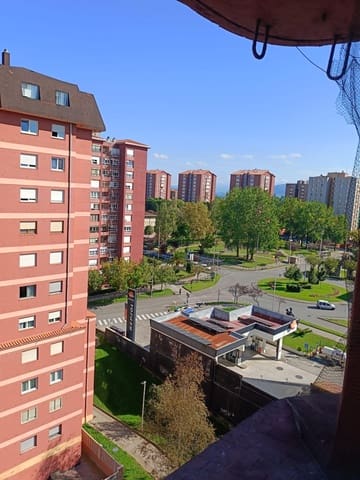 2 soverom Leilighet til salgs i Santander med garasje - € 159 000 (Ref: 9911223)