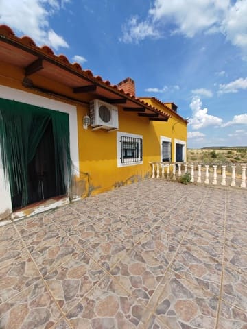 Chalet de 5 habitaciones en Hornachos en venta - 135.000 € (Ref: 9911224)