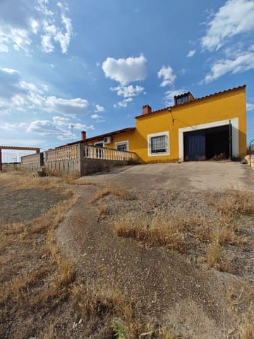 Chalet de 5 habitaciones en Hornachos en venta - 135.000 € (Ref: 9911224)