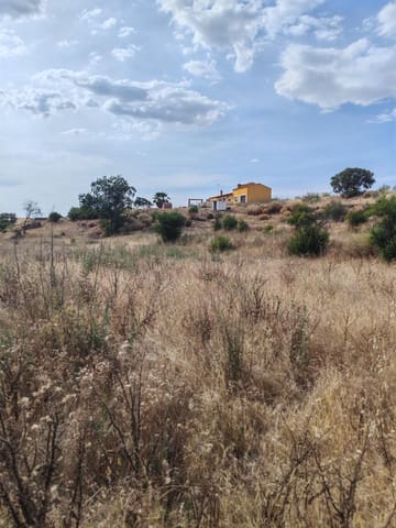 Chalet de 5 habitaciones en Hornachos en venta - 135.000 € (Ref: 9911224)