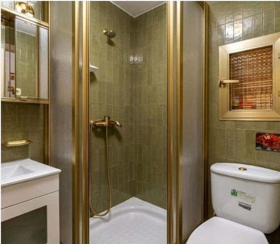 Piso de 2 habitaciones en Pueblo Nuevo, Madrid ciudad en venta - 235.000 € (Ref: 9911225)
