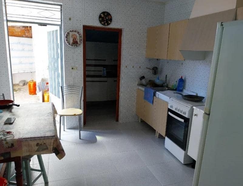 5 Zimmer Wohnung zu verkaufen in Albudeite - 74.000 € (Ref: 9916039)