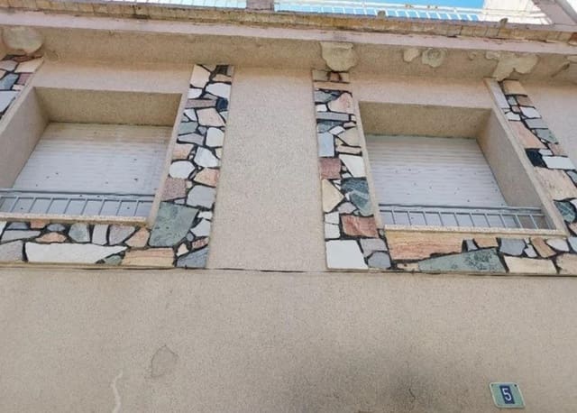 5 Zimmer Wohnung zu verkaufen in Albudeite - 74.000 € (Ref: 9916039)