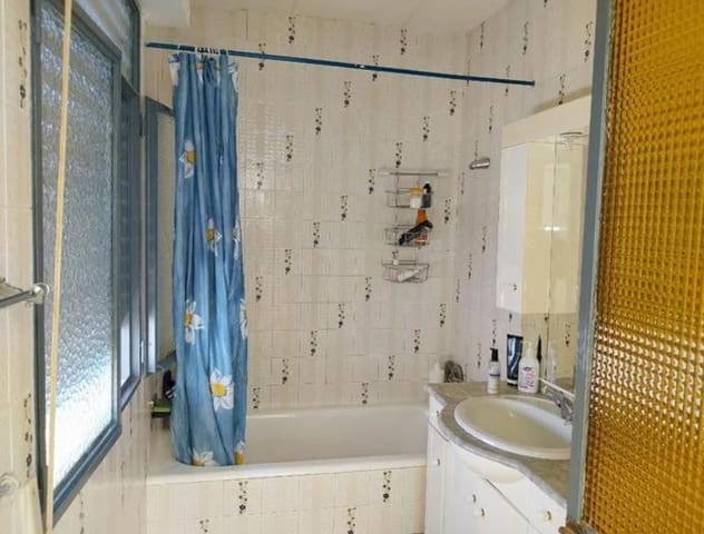 5 Zimmer Wohnung zu verkaufen in Albudeite - 74.000 € (Ref: 9916039)
