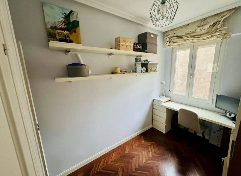 3 slaapkamer Flat te koop in Madrid stad met garage - € 935.000 (Ref: 9920598)