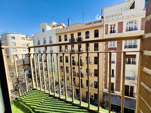 3 slaapkamer Flat te koop in Goya, Madrid stad met garage - € 935.000 (Ref: 9920598)
