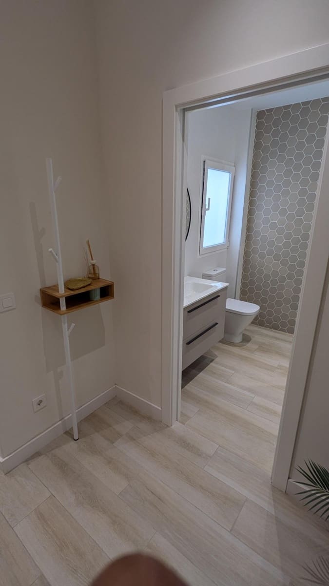 1 bedroom Flat for rent in Las Palmas de Gran Canaria - € 1,200 (Ref: 9922523)