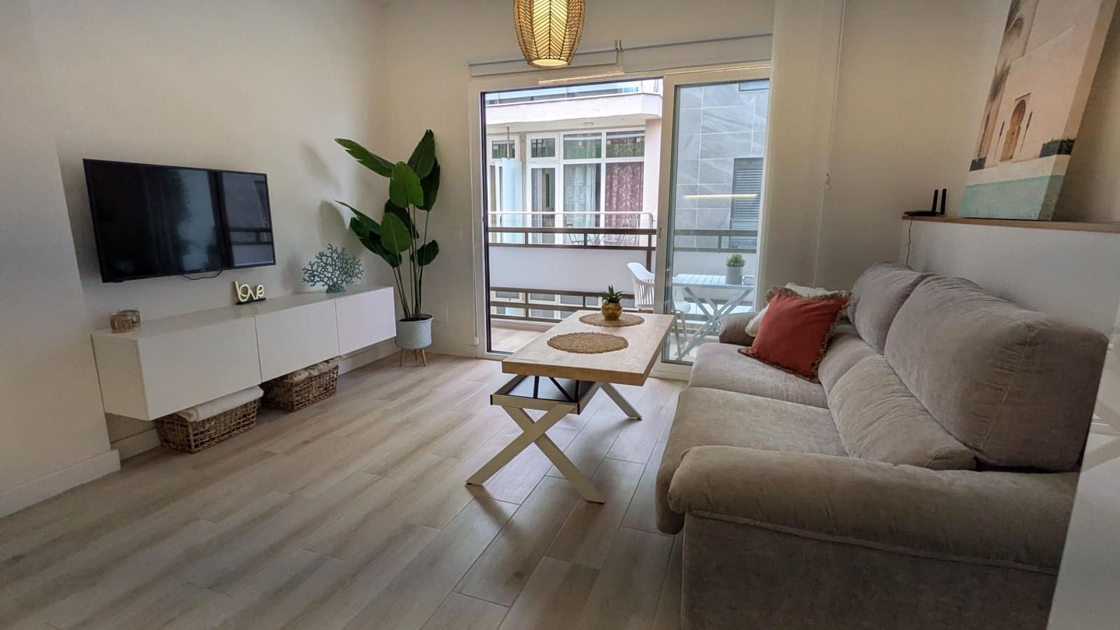 1 bedroom Flat for rent in Las Palmas de Gran Canaria - € 1,200 (Ref: 9922523)