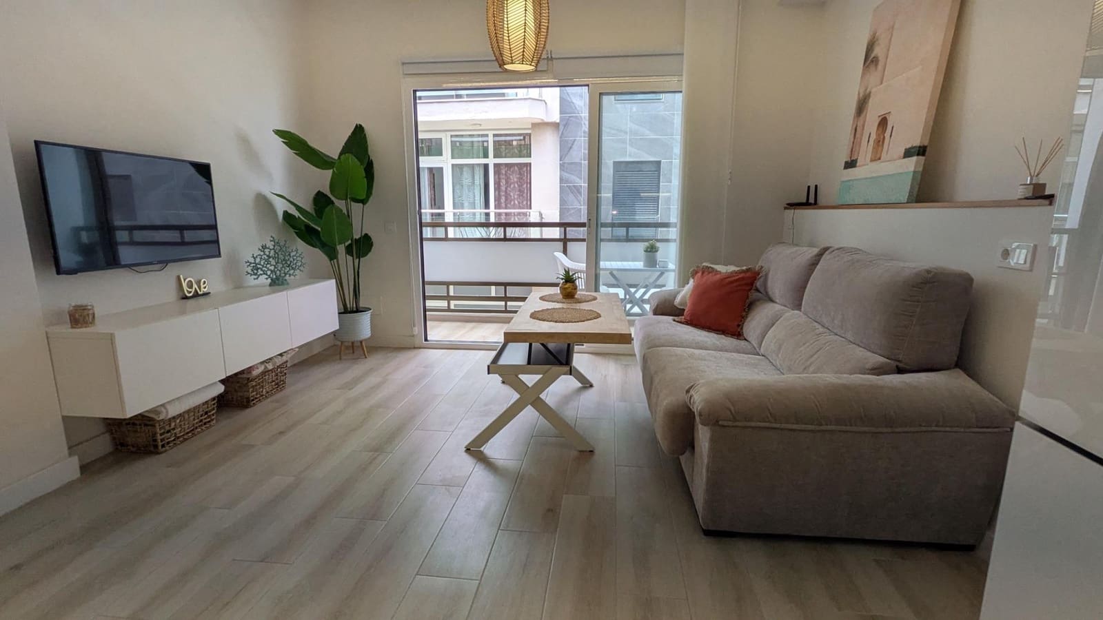 1 bedroom Flat for rent in Las Palmas de Gran Canaria - € 1,200 (Ref: 9922523)