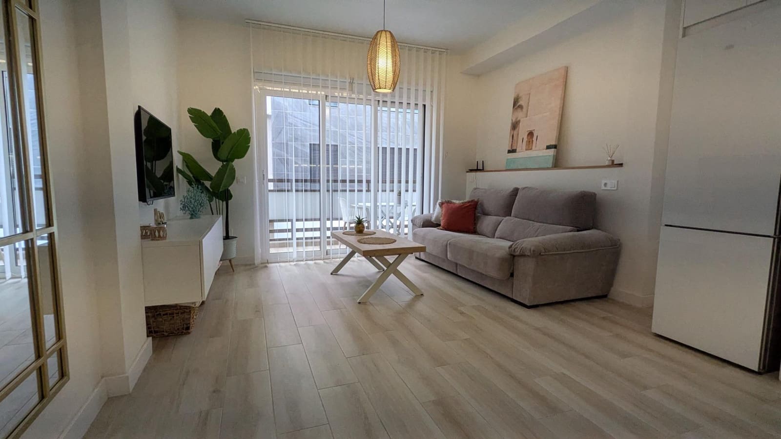 1 bedroom Flat for rent in Las Palmas de Gran Canaria - € 1,200 (Ref: 9922523)