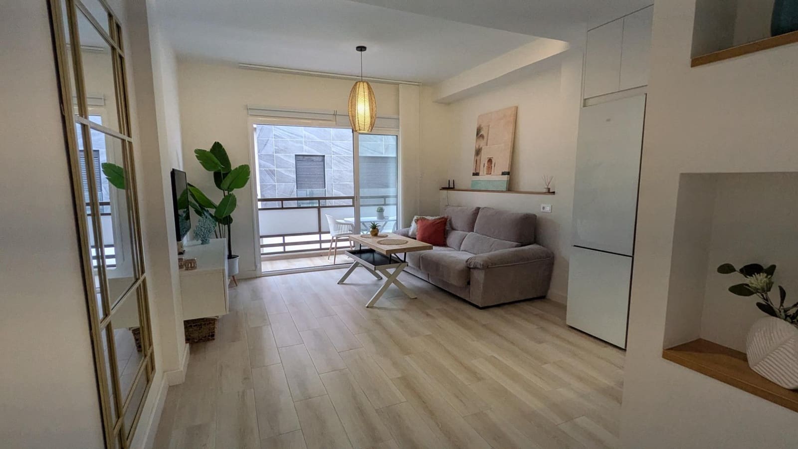 1 bedroom Flat for rent in Las Palmas de Gran Canaria - € 1,200 (Ref: 9922523)