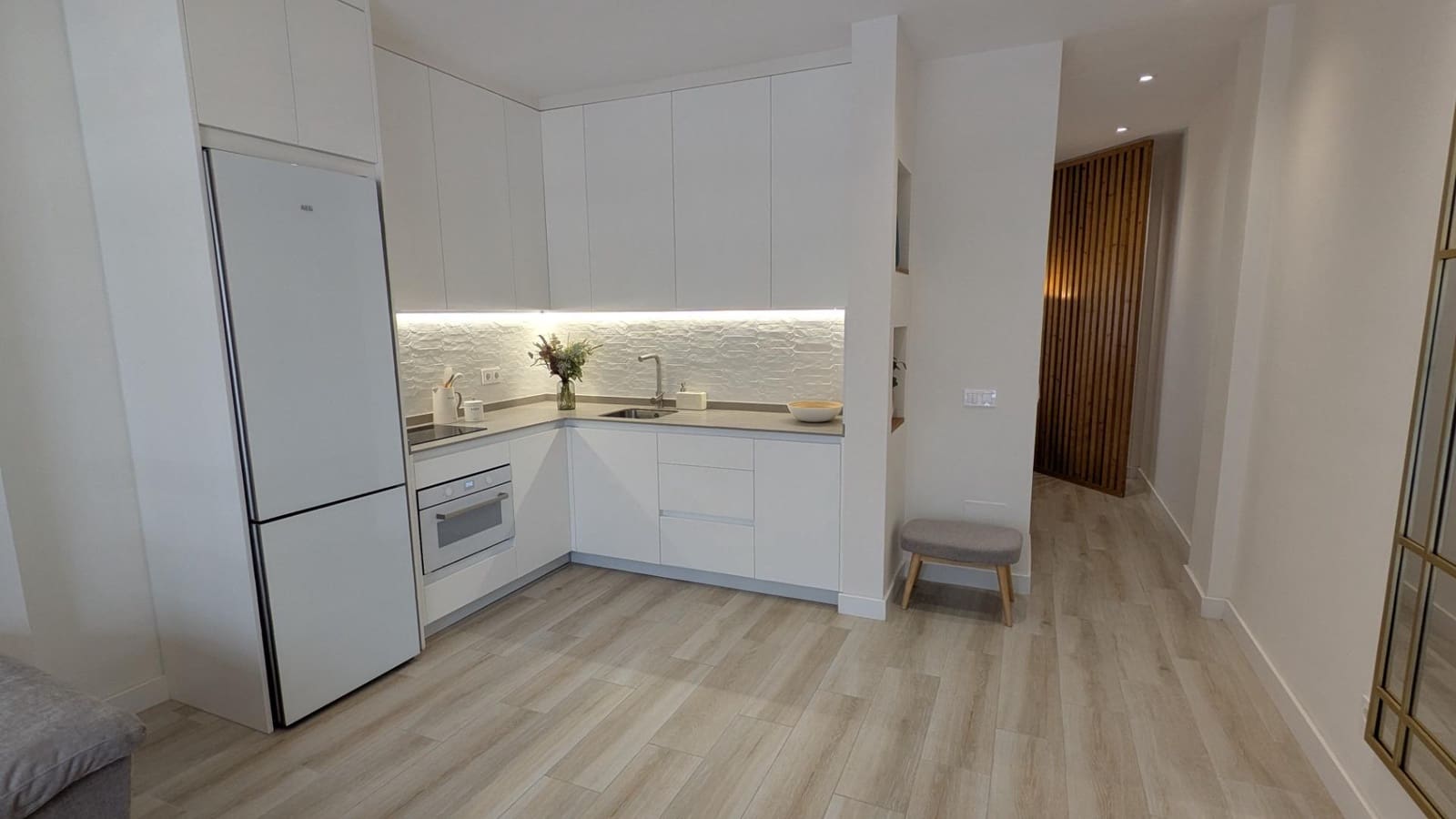 1 bedroom Flat for rent in Las Palmas de Gran Canaria - € 1,200 (Ref: 9922523)