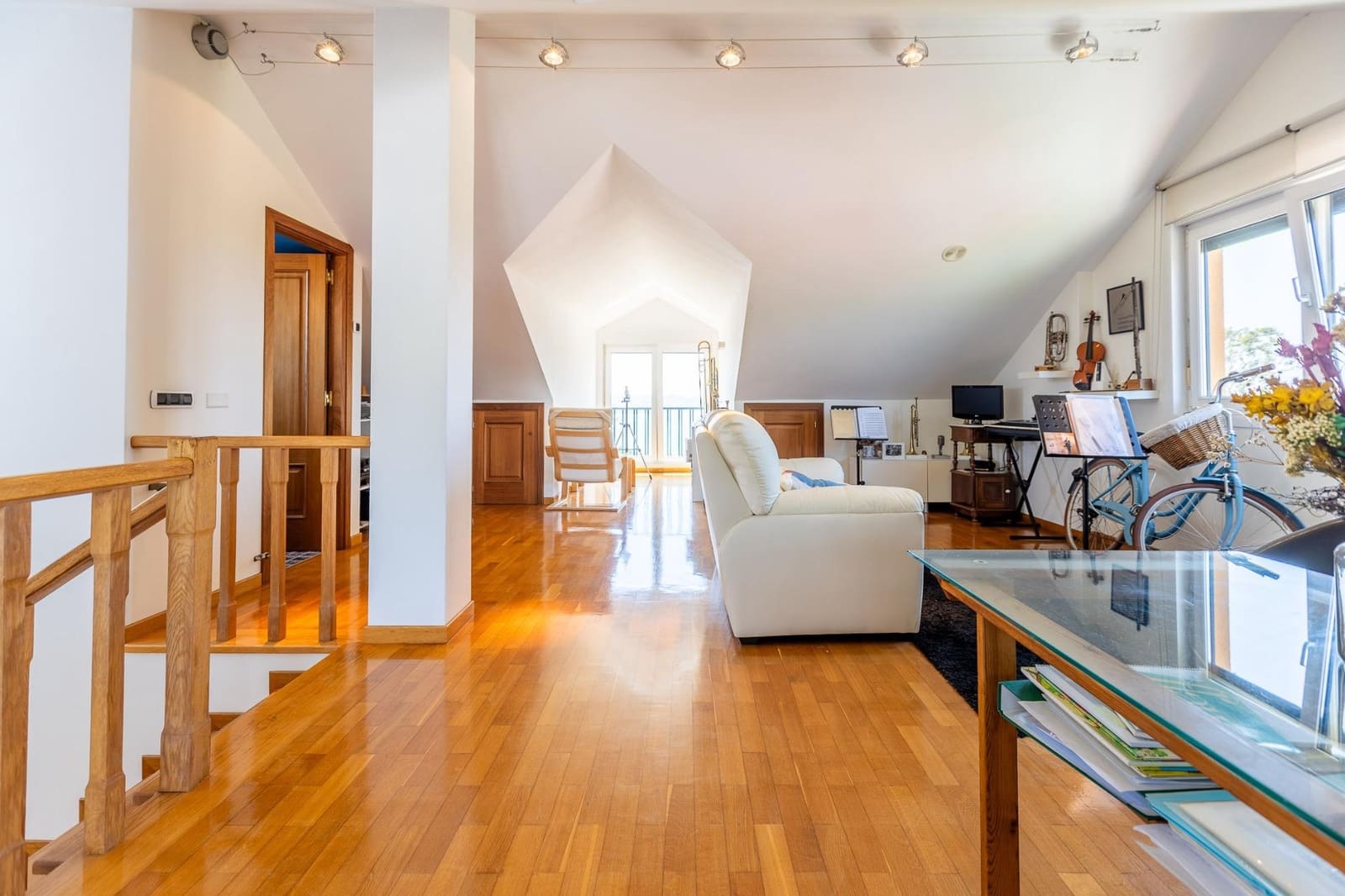 4 bedroom Villa for sale in Oleiros - € 885,000 (Ref: 9922524)