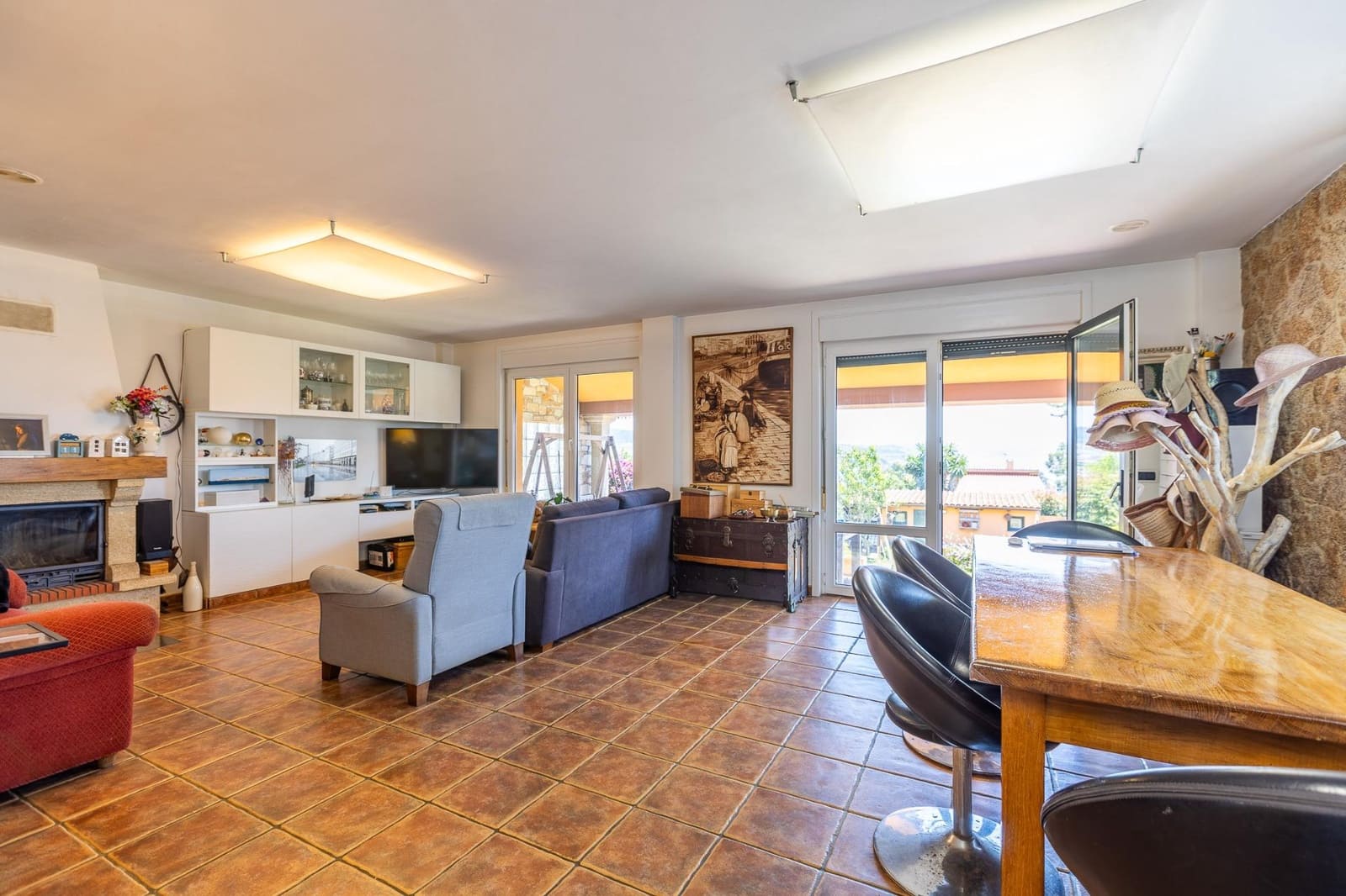 4 bedroom Villa for sale in Oleiros - € 885,000 (Ref: 9922524)