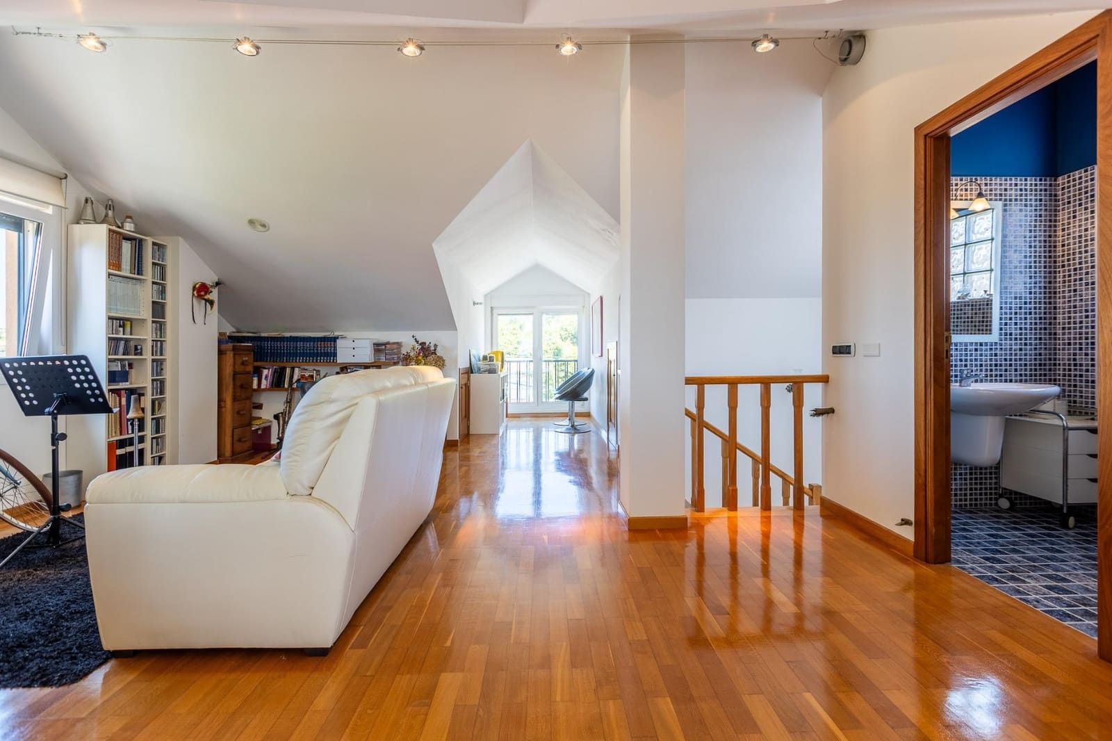 4 bedroom Villa for sale in Oleiros - € 885,000 (Ref: 9922524)