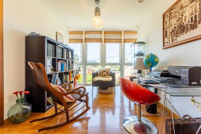 4 bedroom Villa for sale in Oleiros - € 885,000 (Ref: 9922524)