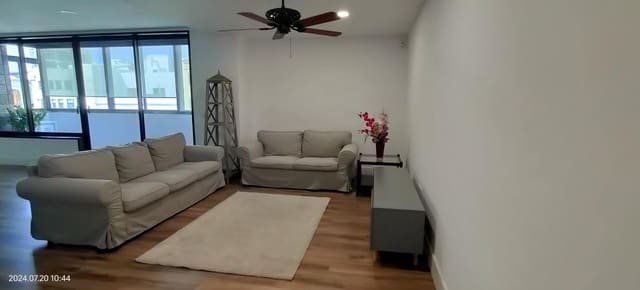 3 sovrum Lägenhet att hyra i Centro, Las Palmas de Gran Canaria med garage - 1 700 € (Ref: 9924738)