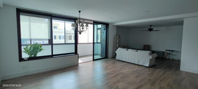 3 sovrum Lägenhet att hyra i Centro, Las Palmas de Gran Canaria med garage - 1 700 € (Ref: 9924738)