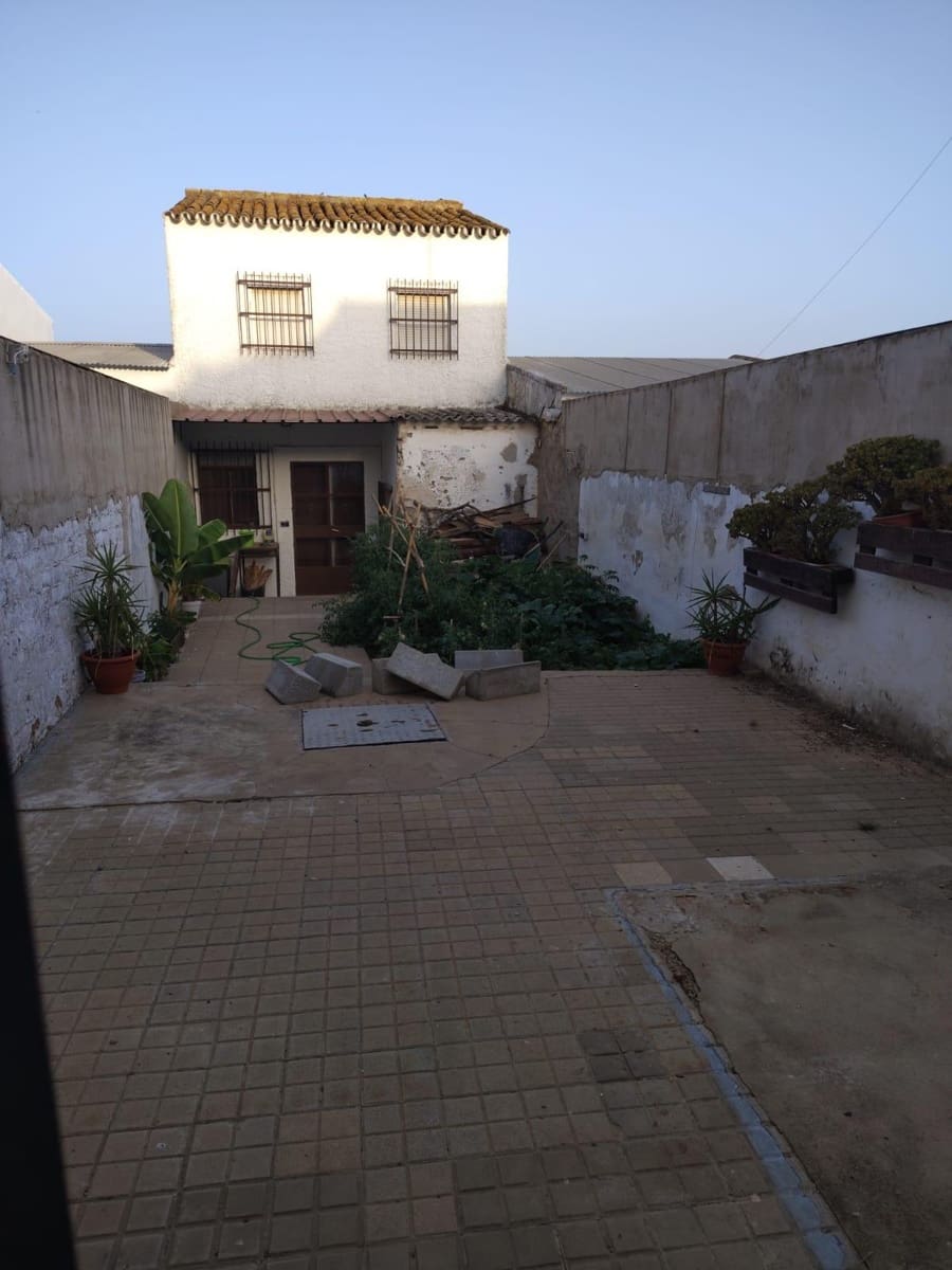5 bedroom Terraced Villa for sale in Chucena - € 128,000 (Ref: 9929546)