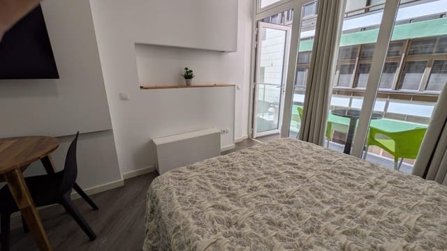 Studio til leje i Santa Catalina - Canteras, Las Palmas de Gran Canaria - € 900 (Ref: 9929549)