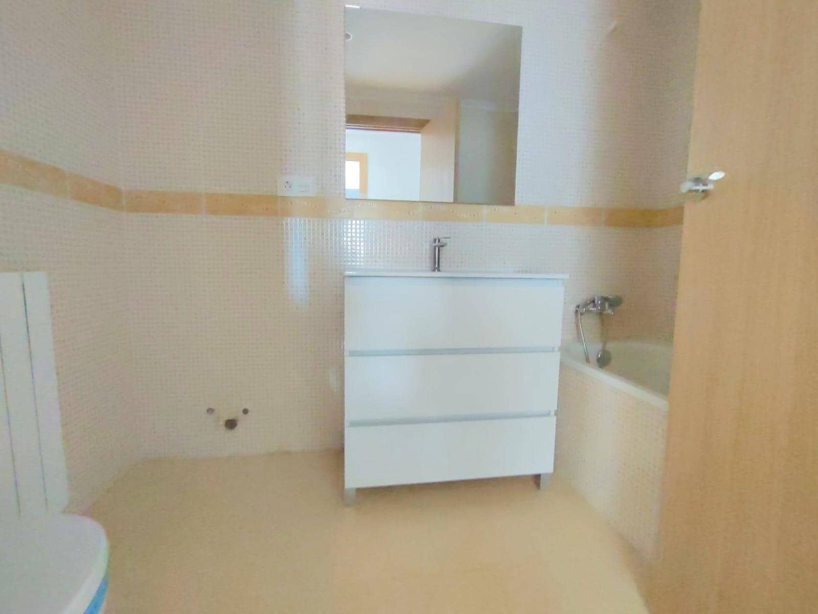 2 bedroom Flat for sale in Villamediana de Iregua - € 185,000 (Ref: 9934372)