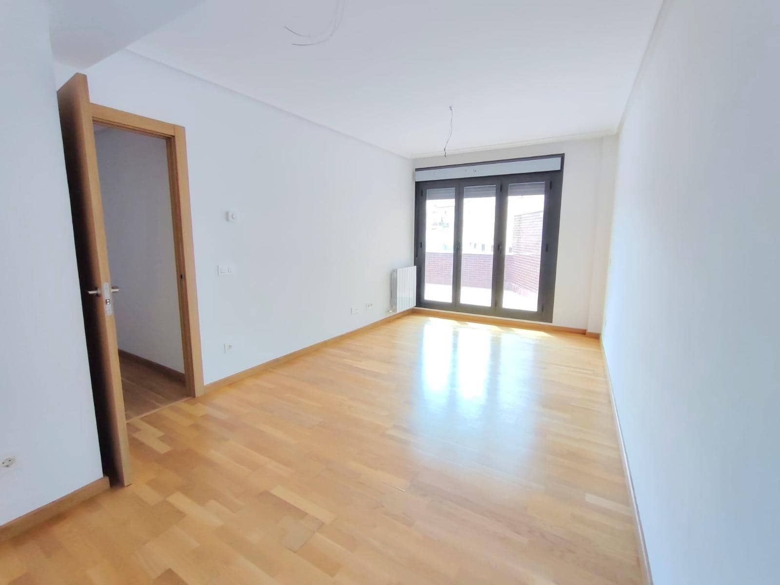 2 bedroom Flat for sale in Villamediana de Iregua - € 185,000 (Ref: 9934372)