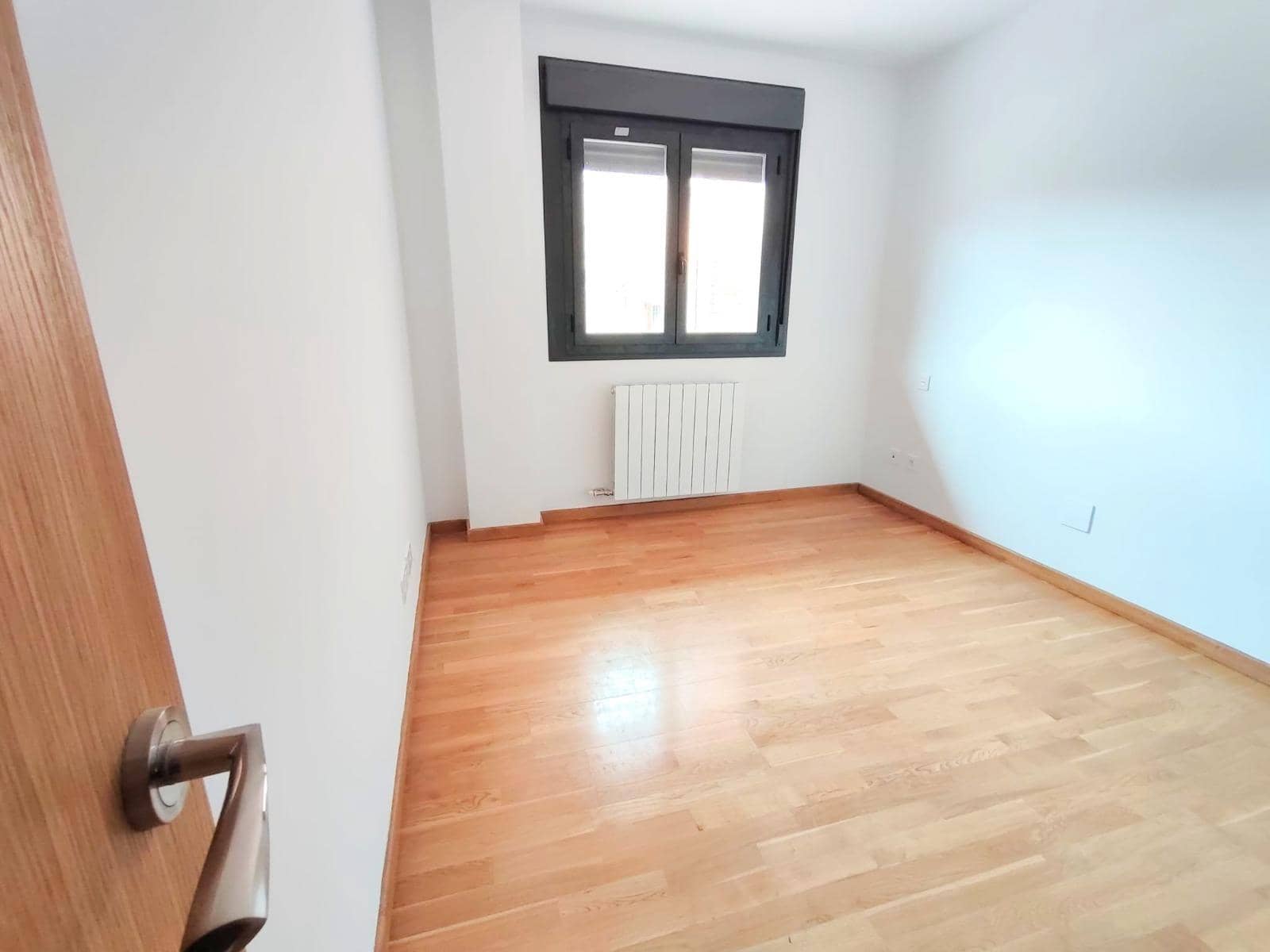 2 bedroom Flat for sale in Villamediana de Iregua - € 185,000 (Ref: 9934372)