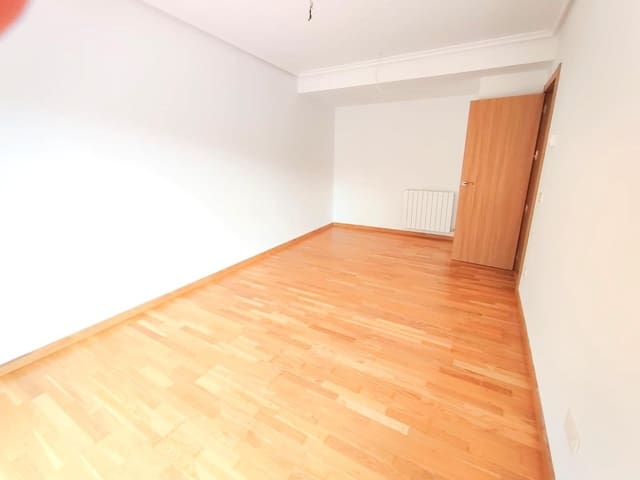 2 bedroom Flat for sale in Villamediana de Iregua - € 185,000 (Ref: 9934372)