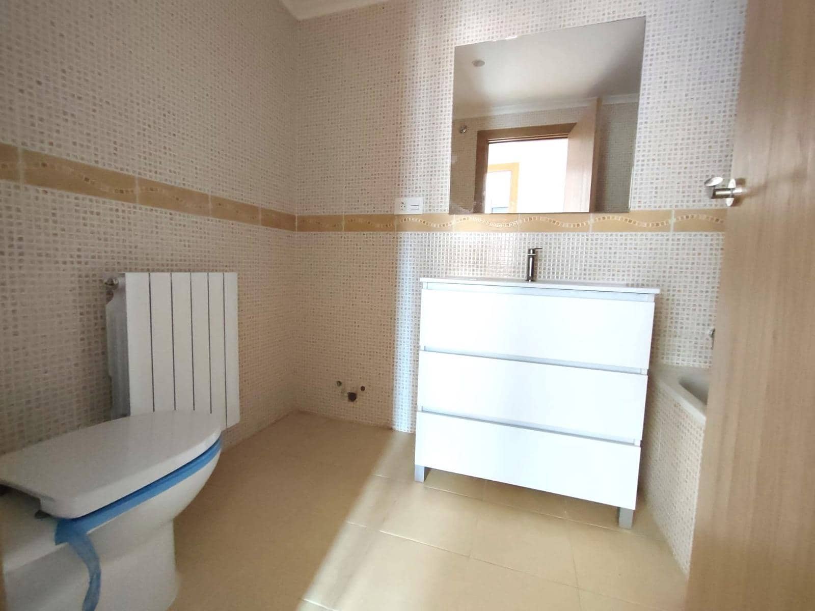 2 bedroom Flat for sale in Villamediana de Iregua - € 185,000 (Ref: 9934372)