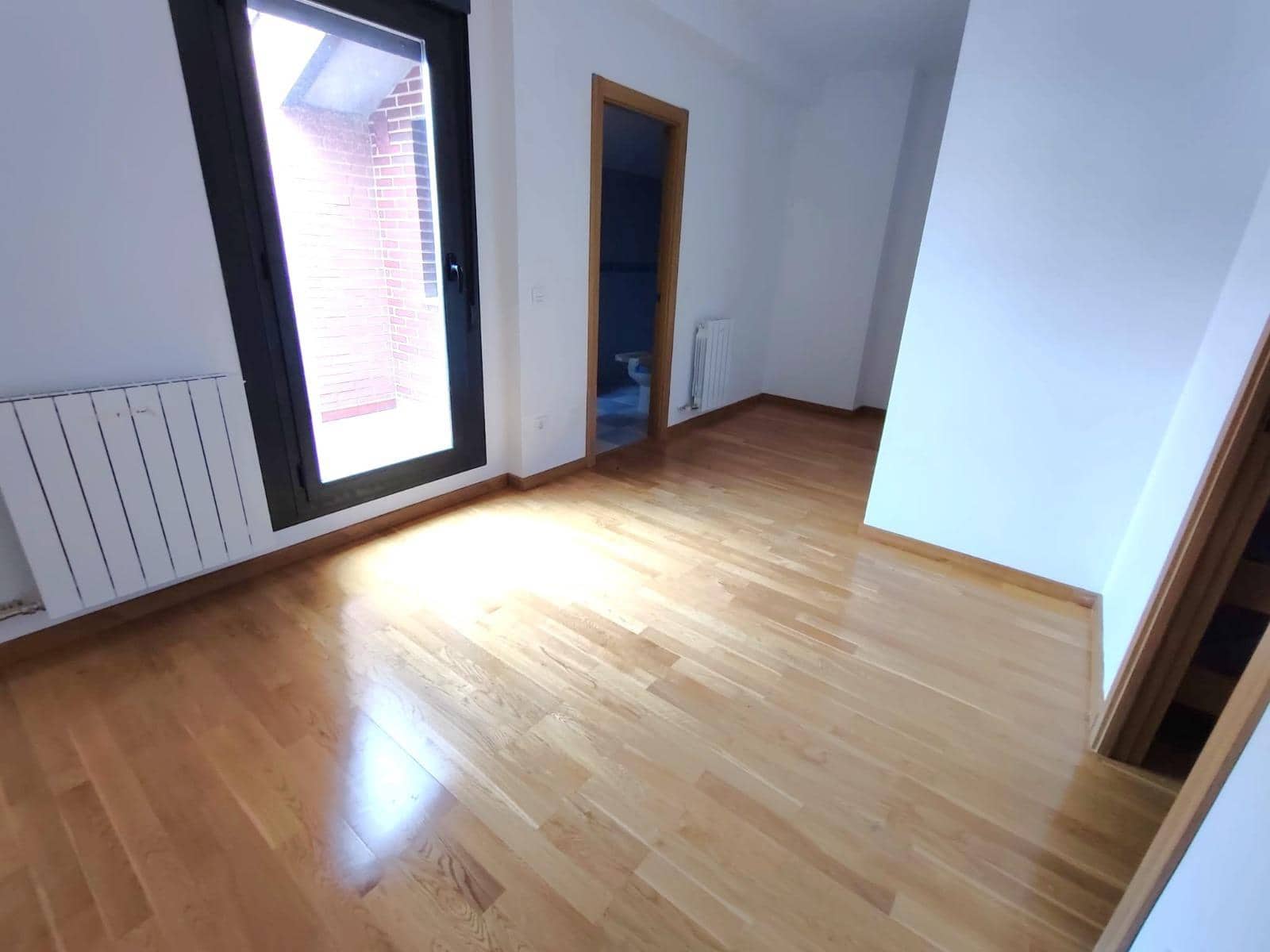 3 bedroom Apartment for sale in Villamediana de Iregua - € 199,000 (Ref: 9936546)