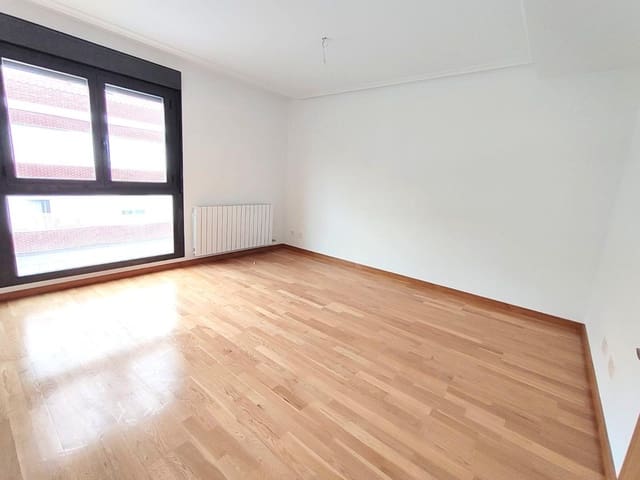 3 bedroom Apartment for sale in Villamediana de Iregua - € 199,000 (Ref: 9936546)