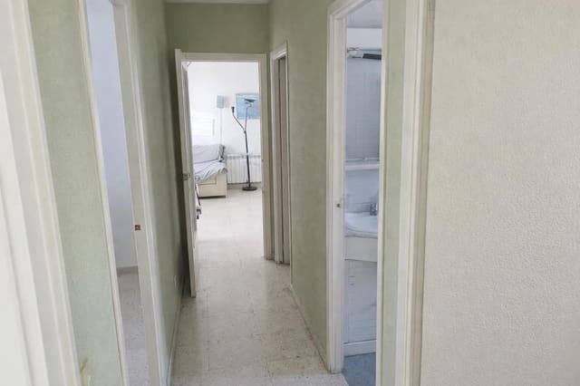 3 sovrum Lägenhet till salu i Alicante stad med pool garage - 180 000 € (Ref: 9936548)