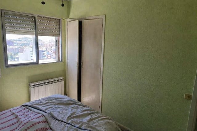 3 sovrum Lägenhet till salu i Alicante stad med pool garage - 180 000 € (Ref: 9936548)