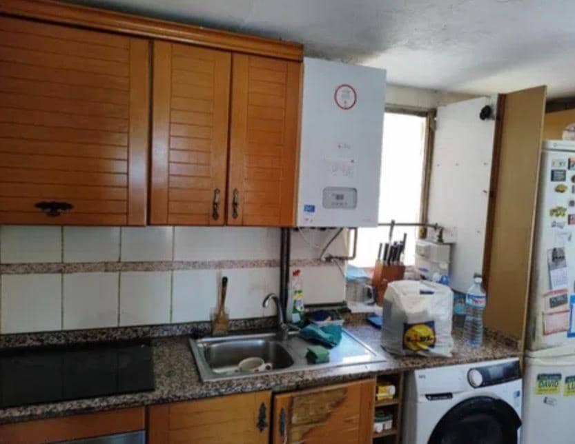 3 sovrum Lägenhet till salu i Alicante stad med pool garage - 180 000 € (Ref: 9936548)