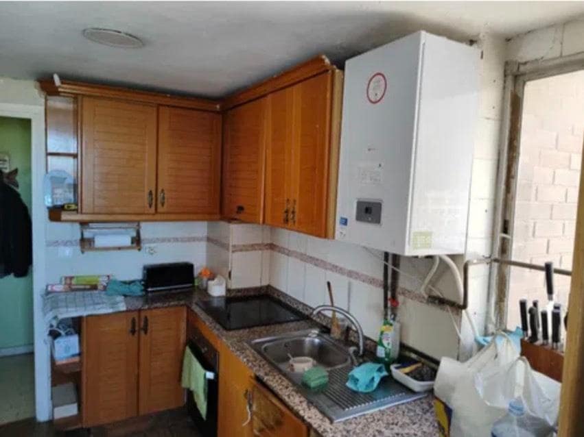 3 sovrum Lägenhet till salu i Alicante stad med pool garage - 180 000 € (Ref: 9936548)