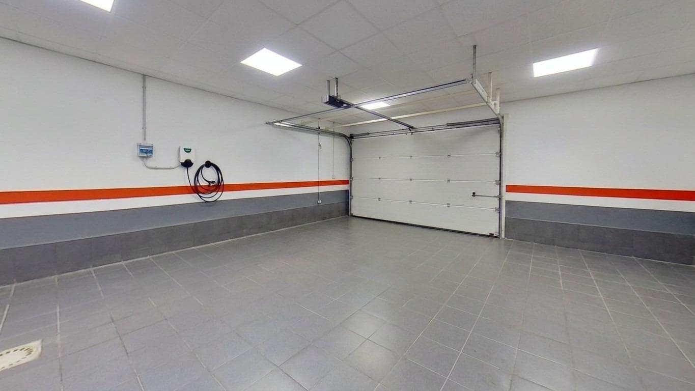 4 soverom Villa til salgs i Berango med svømmebasseng garasje - € 1 699 990 (Ref: 9940328)