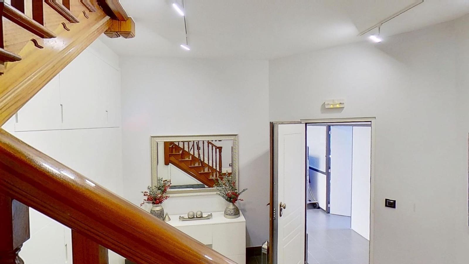 4 soverom Villa til salgs i Berango med svømmebasseng garasje - € 1 699 990 (Ref: 9940328)