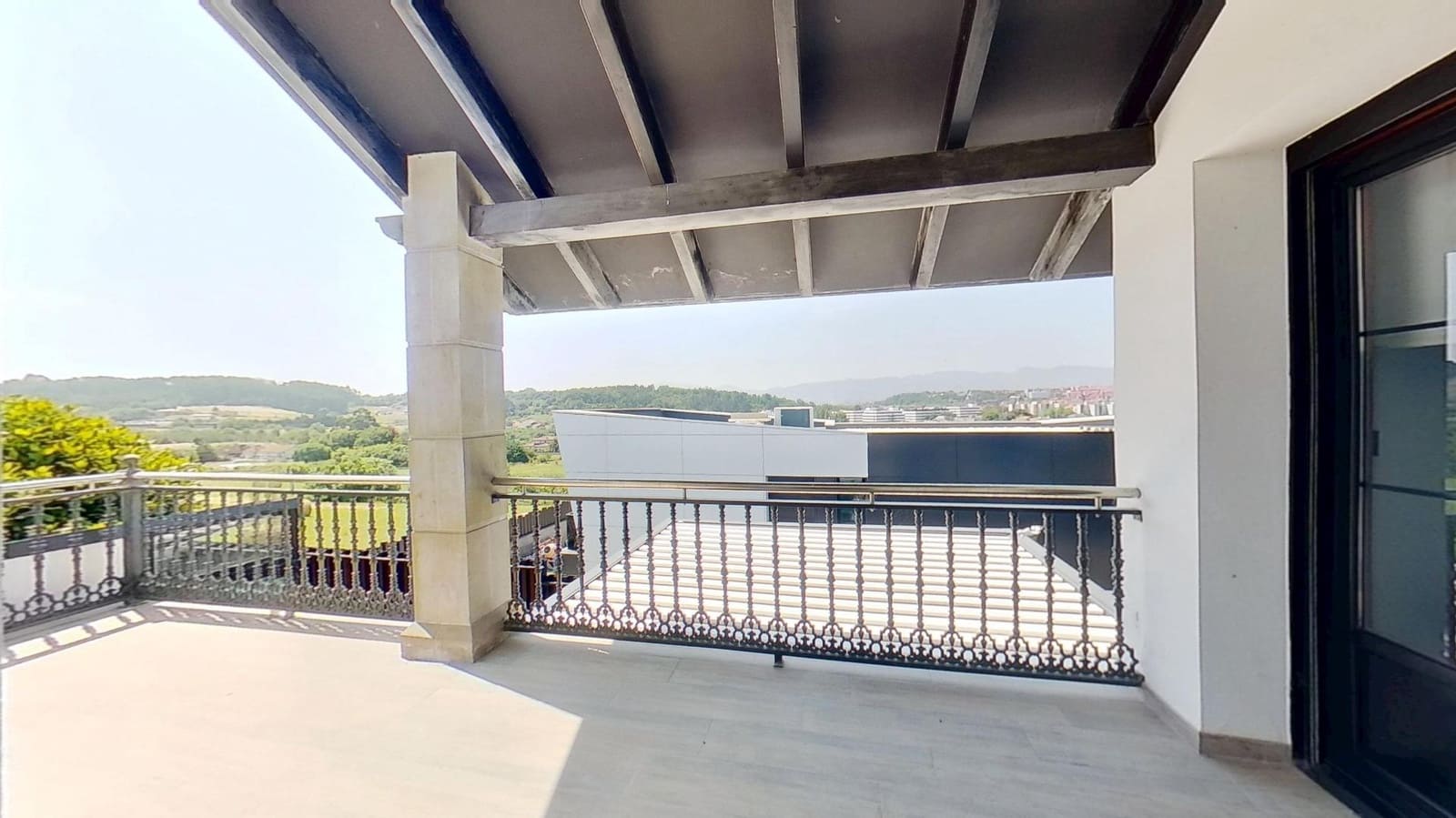 4 soverom Villa til salgs i Berango med svømmebasseng garasje - € 1 699 990 (Ref: 9940328)