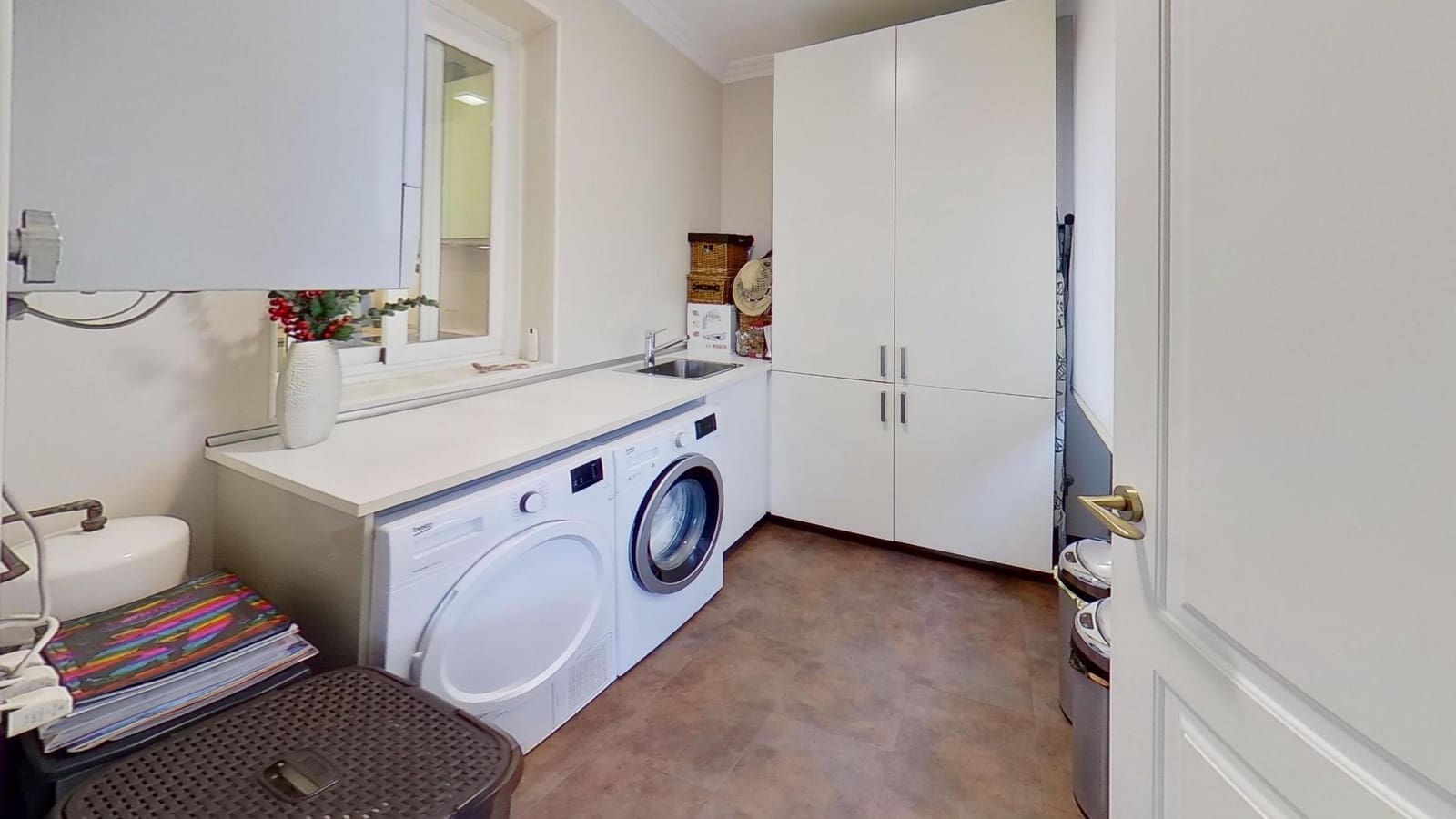 4 soverom Villa til salgs i Berango med svømmebasseng garasje - € 1 699 990 (Ref: 9940328)