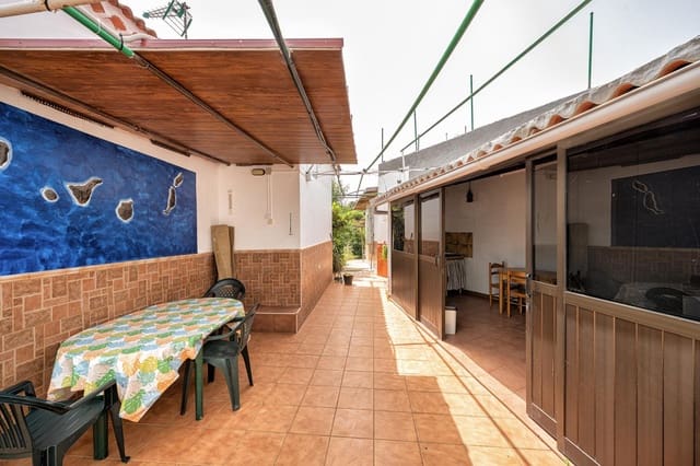 3 bedroom Villa for sale in Valsequillo with garage - € 350,000 (Ref: 9940329)