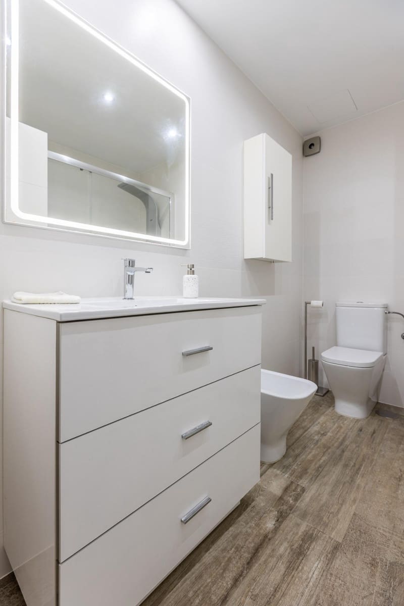4 bedroom Flat for sale in Oleiros - € 320,000 (Ref: 9940332)