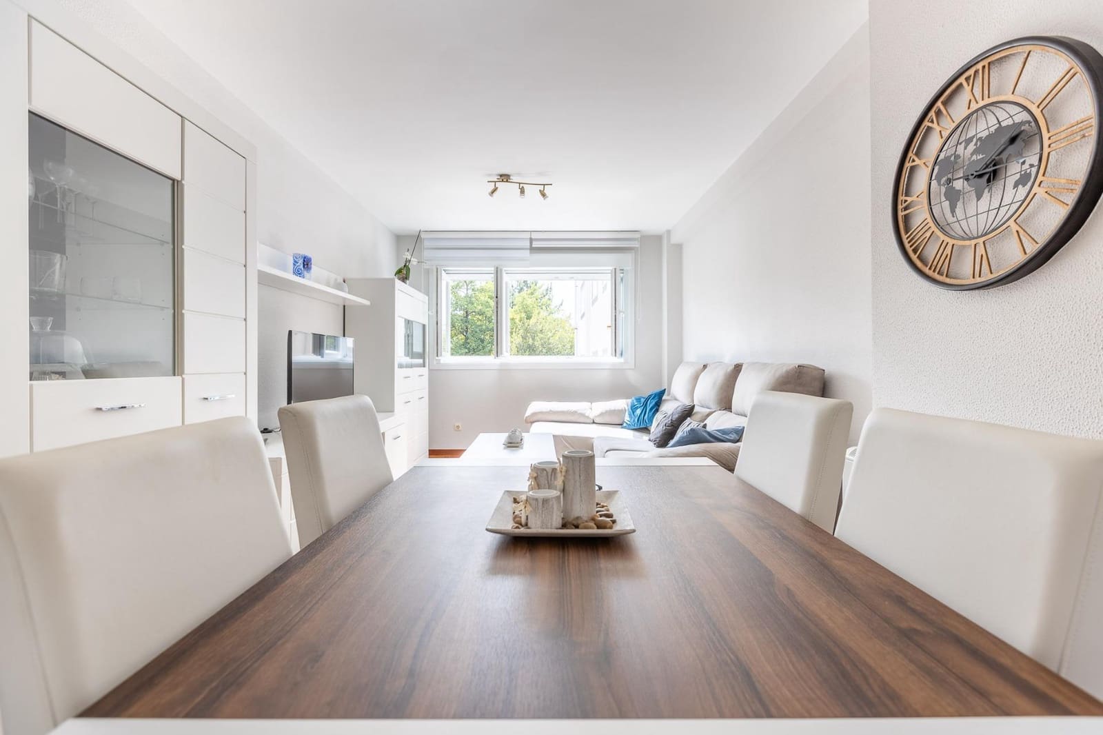 4 bedroom Flat for sale in Oleiros - € 320,000 (Ref: 9940332)