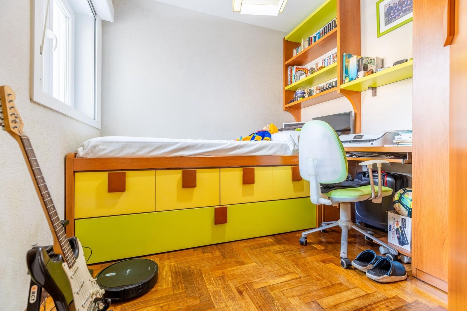 4 bedroom Flat for sale in Oleiros - € 320,000 (Ref: 9940332)