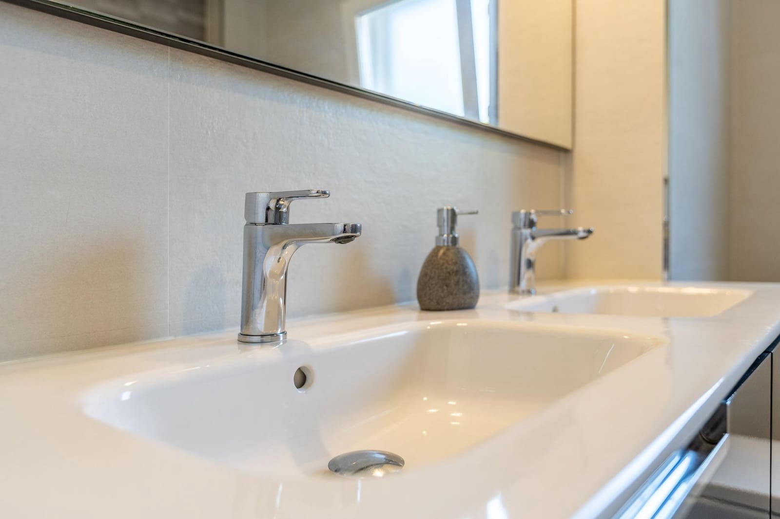 4 bedroom Flat for sale in Oleiros - € 320,000 (Ref: 9940332)