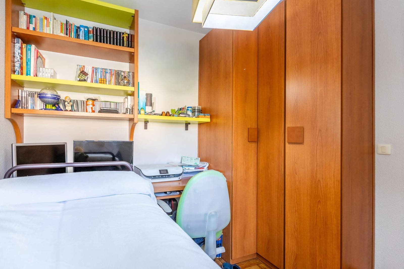 4 bedroom Flat for sale in Oleiros - € 320,000 (Ref: 9940332)