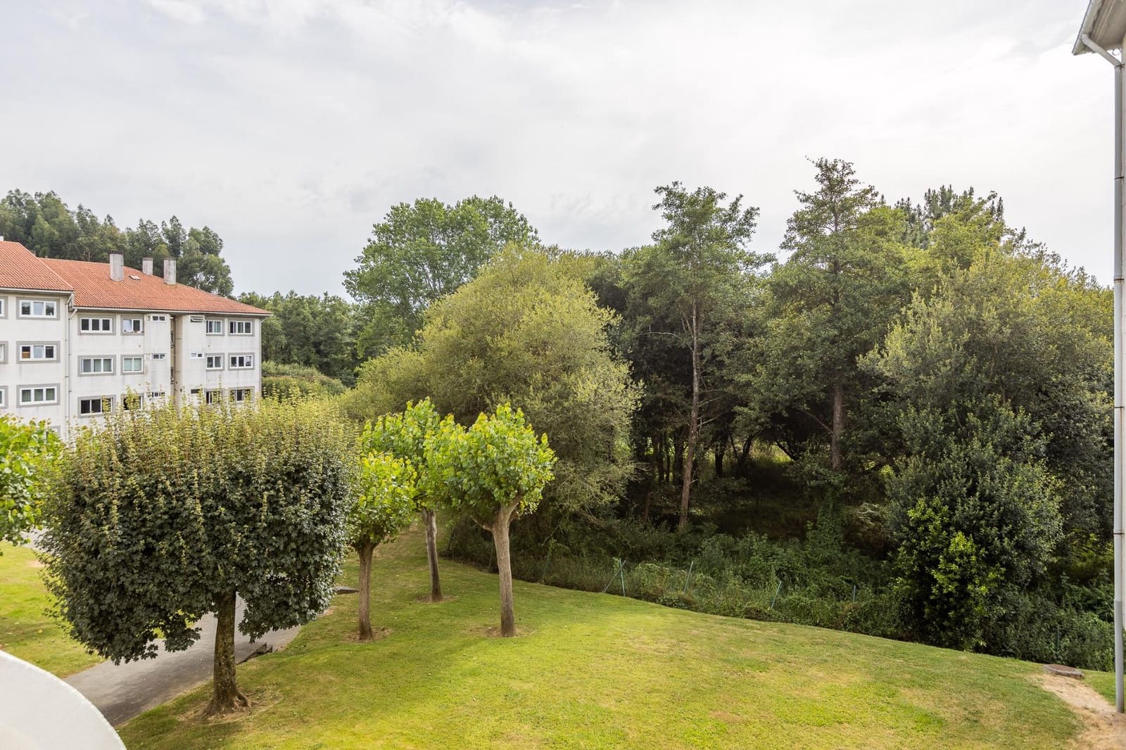 4 bedroom Flat for sale in Oleiros - € 320,000 (Ref: 9940332)