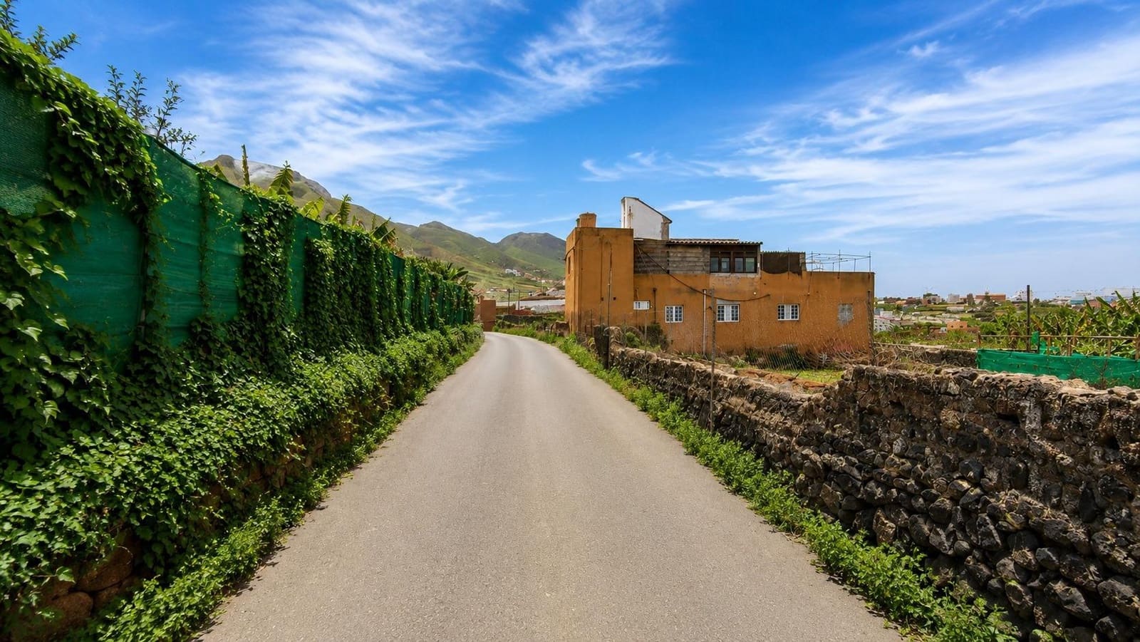 Building Plot for sale in Galdar - € 280,000 (Ref: 9944184)