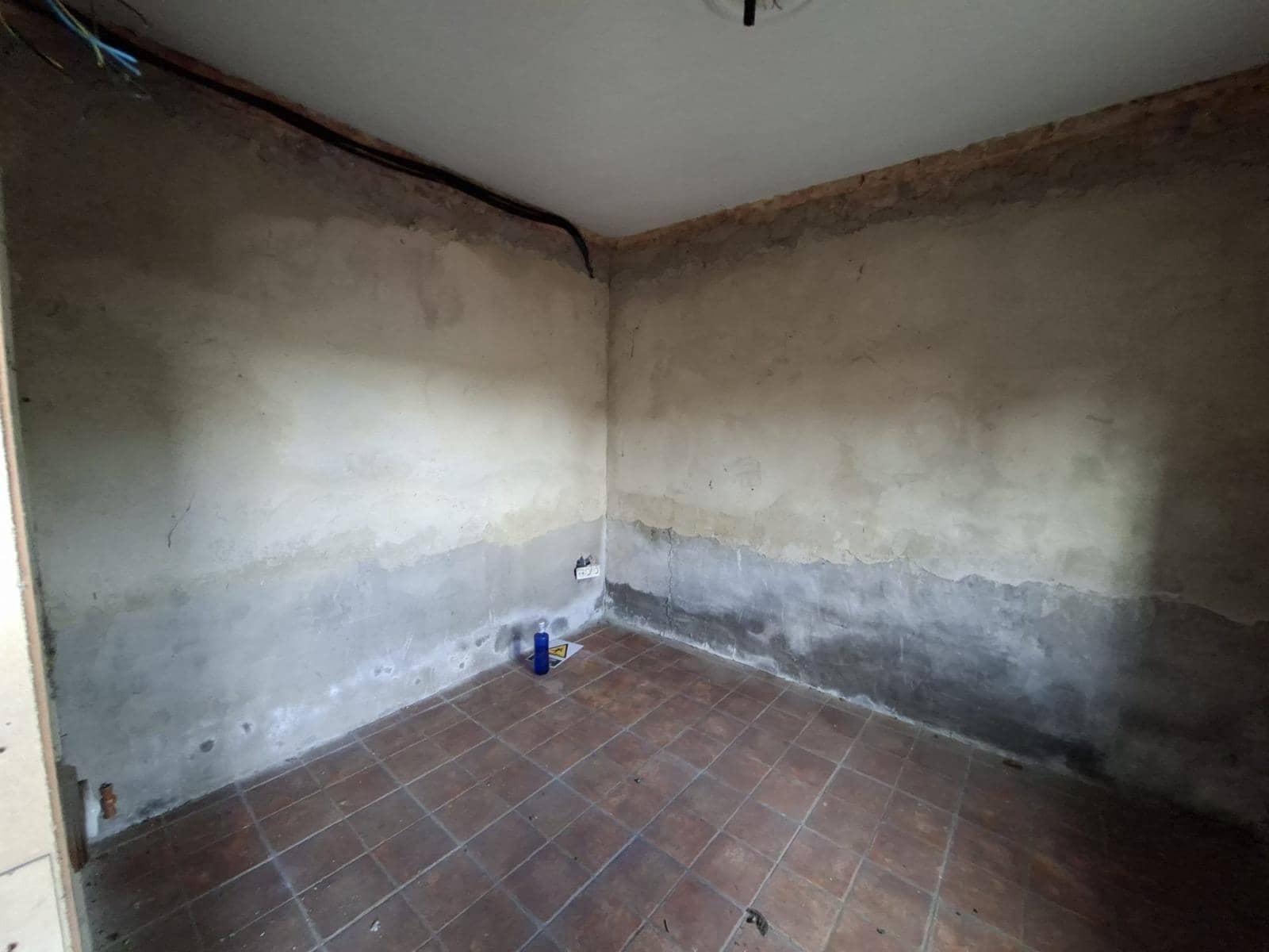 2 slaapkamer Rijtjeshuis te koop in Carreno - € 68.000 (Ref: 9944185)