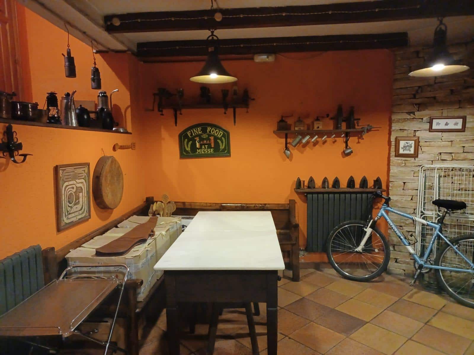 7 bedroom Villa for sale in Cangas del Narcea - € 229,000 (Ref: 9948091)